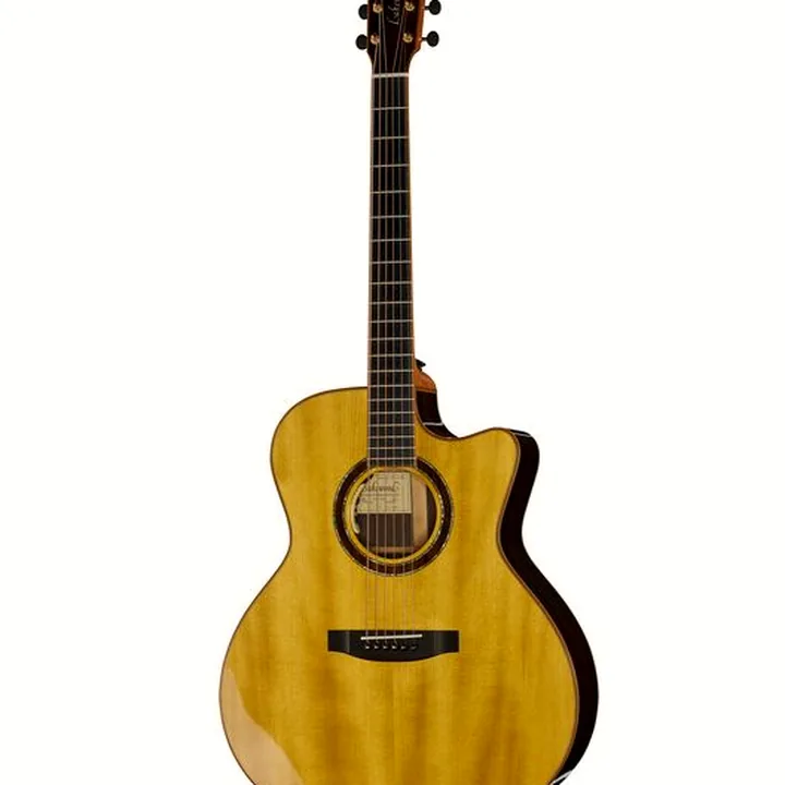 Lakewood J-45 Custom CP Showroom