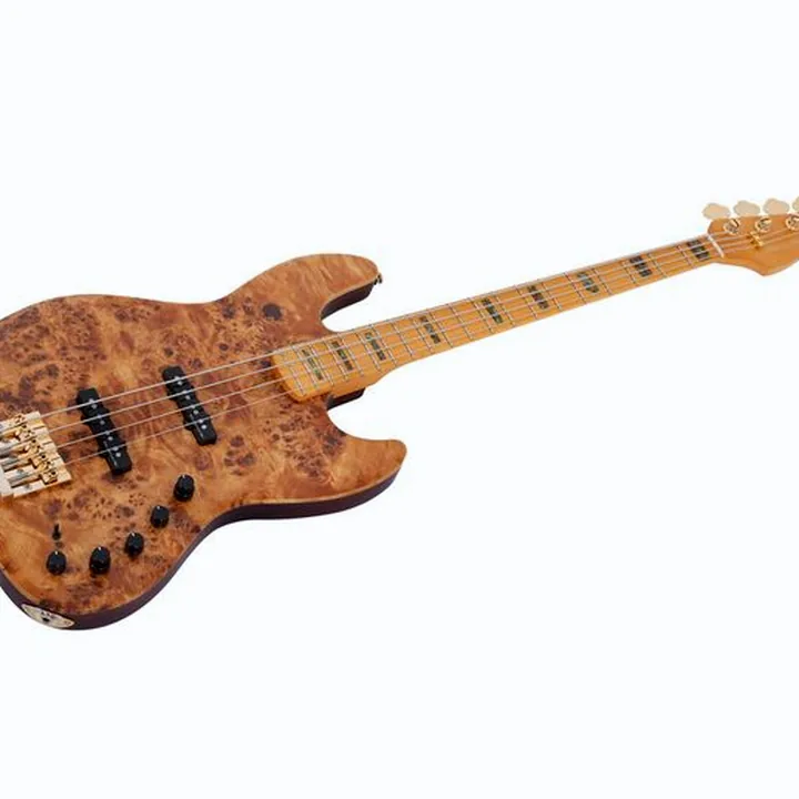 Test, Avis : Marcus Miller V10-4 NT