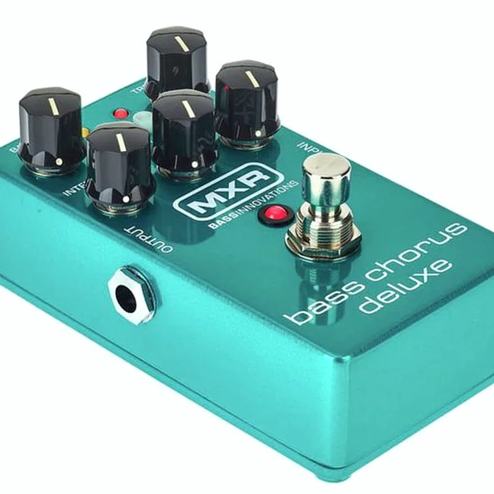 Test & Avis MXR Bass Chorus Bundle PS A1 RB