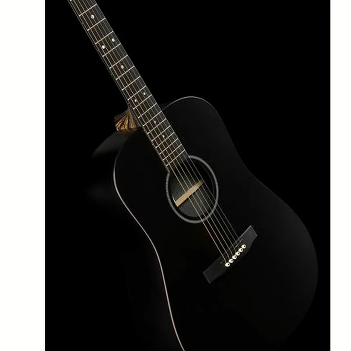 Test et Avis : Martin Guitars D-X1 Black