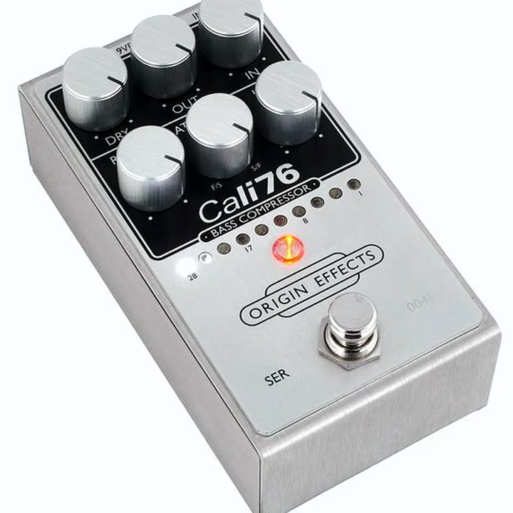 Test et Avis : Origin Effects Cali76 V2 Bass Compressor