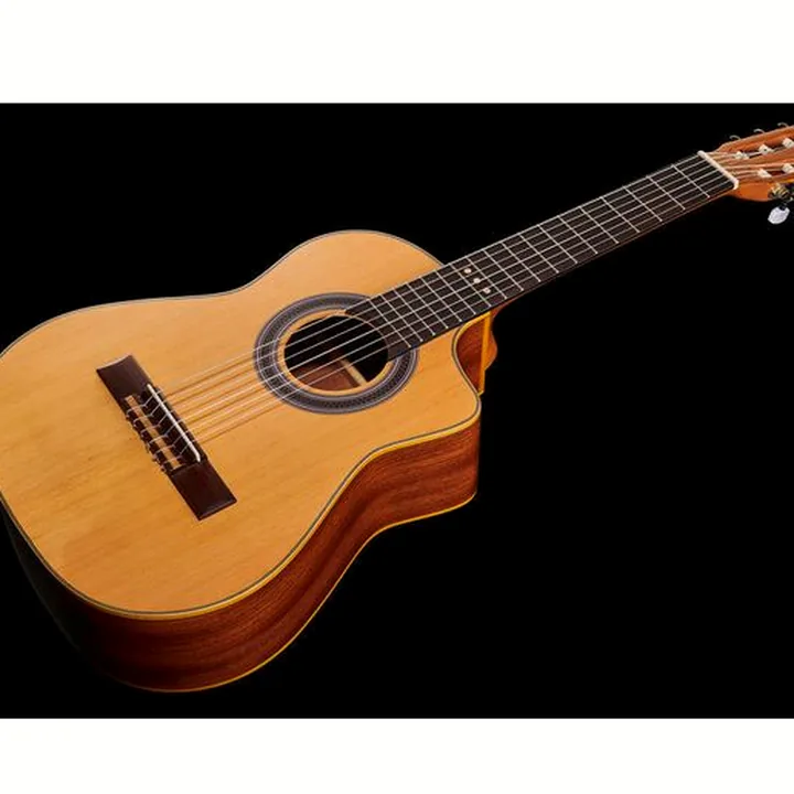Test et Avis Ortega RQC25 Requinto