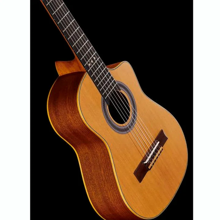 Test et Avis Ortega RQC25 Requinto