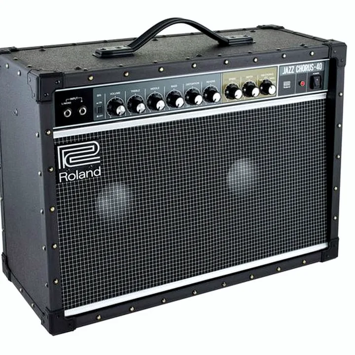Test et Avis Roland JC-40