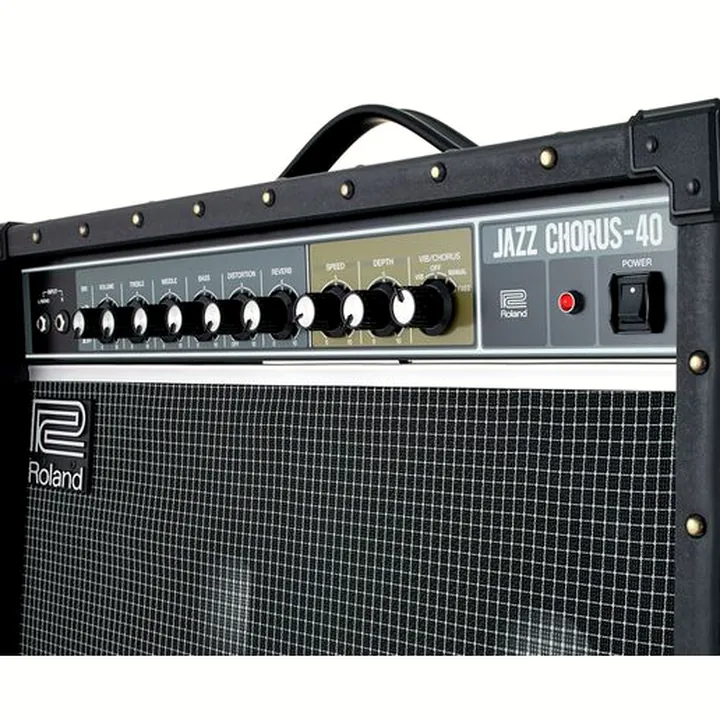 Test et Avis Roland JC-40