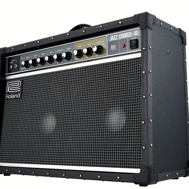 Test et Avis Roland JC-40